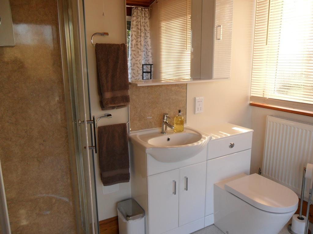 ניופורט Bank Cottage B&B חדר תמונה
